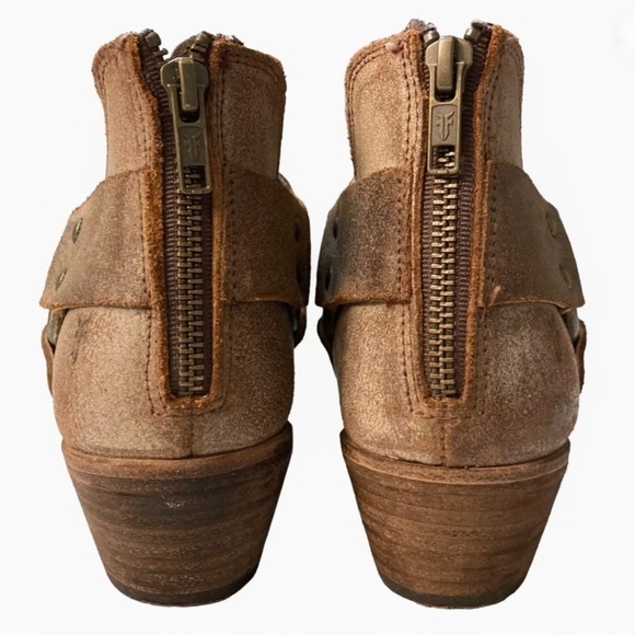 FRYE Ray Nubuck Leather Back Zip Harness Ankle Boots Distressed Brown - Picture 9 of 12